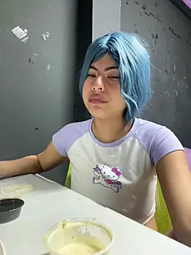 Eva Feller69 online show from 05/27/26, 01:57