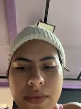 Eva Feller69 online show from 12/22/25, 06:52