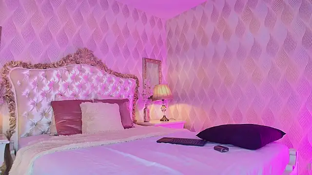 Kylie Foxx online show from 11/14/25, 07:28