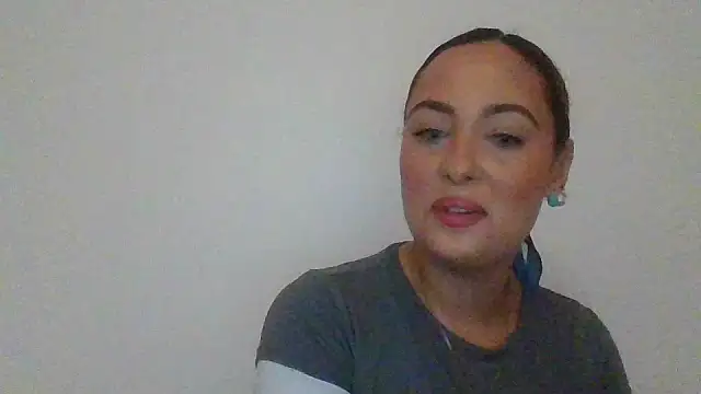 Snapshot of DommeMariaLopez95 chatting on 12/05/25, 04:49 DommeMariaLopez95 online show from 12/05/25, 04:49