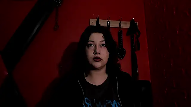 Snapshot of SabbathSinclair chatting on 10/29/25, 11:20 SabbathSinclair online show from 10/29/25, 11:20