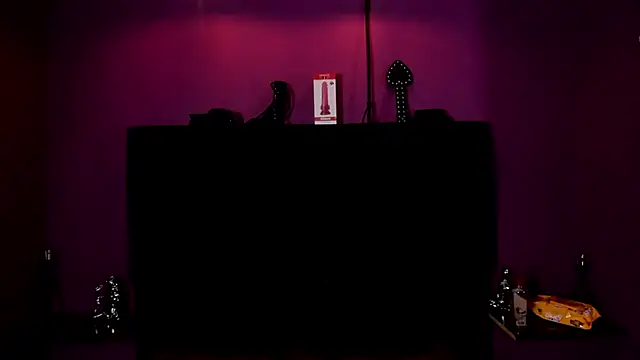 Snapshot of SabbathSinclair chatting on 11/13/25, 11:47 SabbathSinclair online show from 11/13/25, 11:47