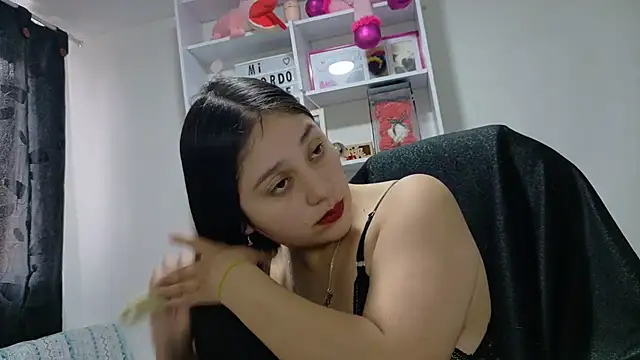 KOREN JALAA online show from 06/25/26, 04:34