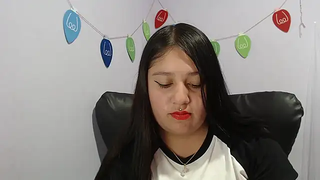Snapshot of KOREN_JALAA chatting on 01/07/25, 09:57 KOREN JALAA online show from 01/07/25, 09:57