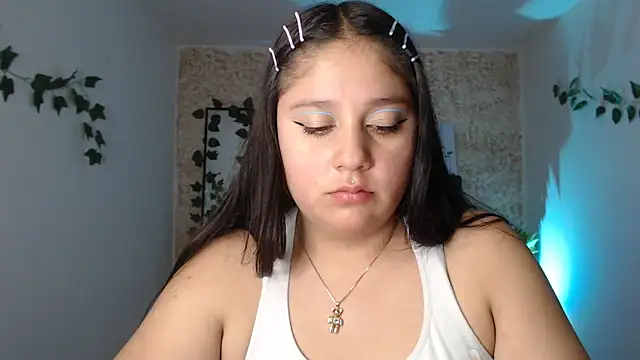 Snapshot of KOREN_JALAA chatting on 02/22/25, 11:46 KOREN JALAA online show from 02/22/25, 11:46