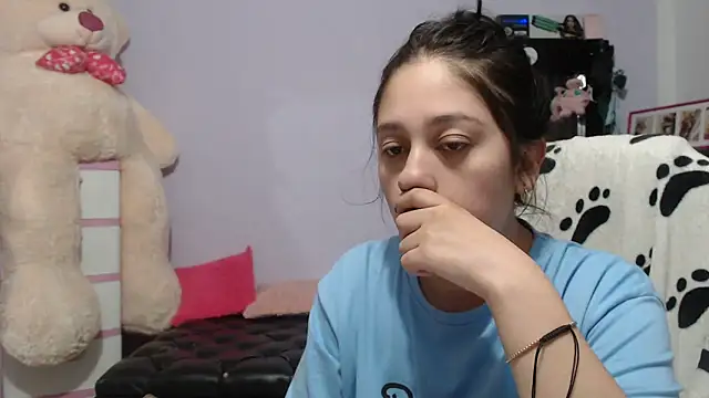 Snapshot of KOREN_JALAA chatting on 02/06/26, 11:23 KOREN JALAA online show from 02/06/26, 11:23
