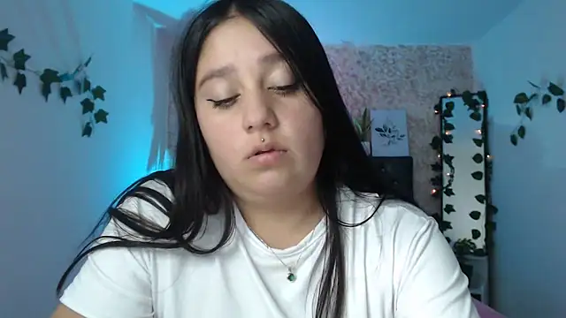 Snapshot of KOREN_JALAA chatting on 03/08/25, 01:28 KOREN JALAA online show from 03/08/25, 01:28