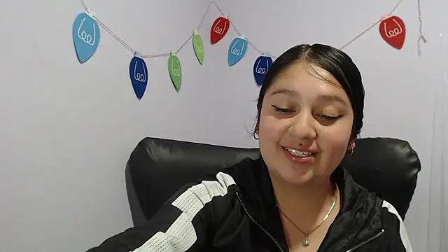 Snapshot of KOREN_JALAA chatting on 01/05/25, 09:36 KOREN JALAA online show from 01/05/25, 09:36
