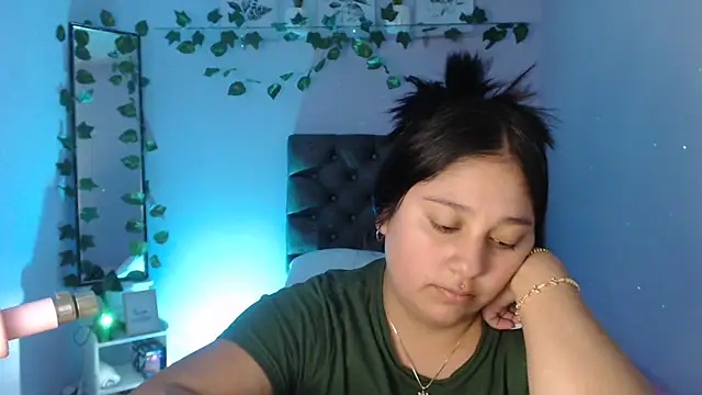 Snapshot of KOREN_JALAA chatting on 02/11/25, 05:50 KOREN JALAA online show from 02/11/25, 05:50