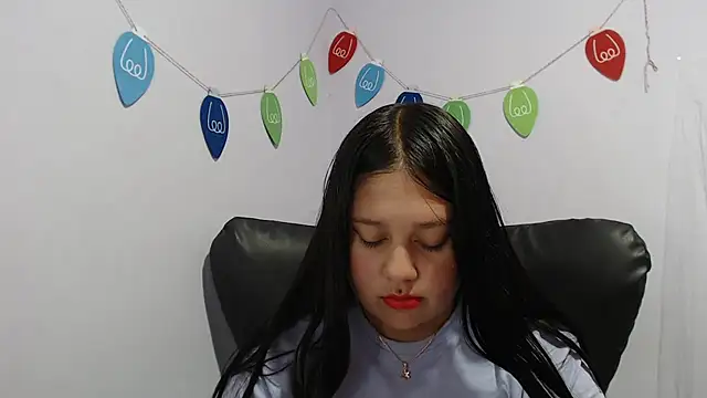 Snapshot of KOREN_JALAA chatting on 01/03/25, 11:44 KOREN JALAA online show from 01/03/25, 11:44