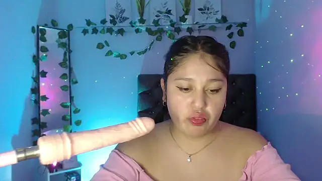 Snapshot of KOREN_JALAA chatting on 01/14/25, 11:05 KOREN JALAA online show from 01/14/25, 11:05