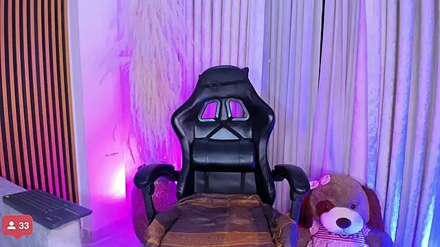 alejagarcia  online show from 11/03/25, 08:45