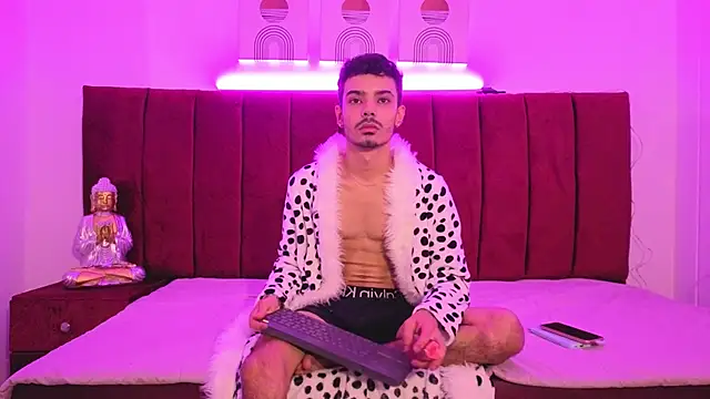 Timothe Evans online show from 10/18/25, 10:01