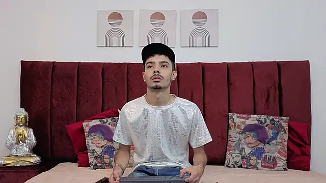 Timothe Evans online show from 10/14/25, 09:04