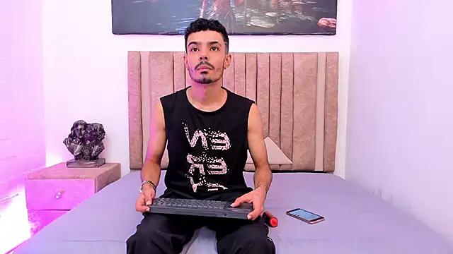 Timothe Evans online show from 10/25/25, 08:42