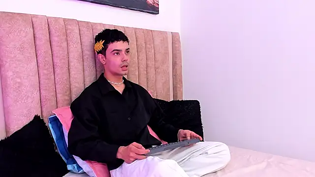 Timothe Evans online show from 11/14/25, 08:01