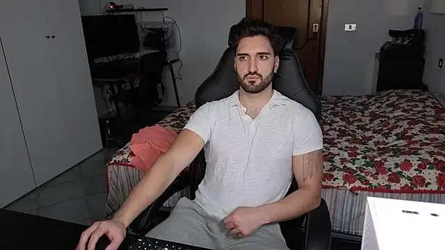 Al3xox02 online show from 02/06/26, 08:38