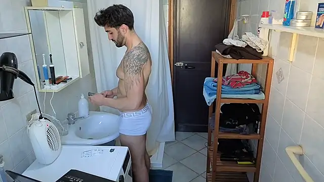 Al3xox02 online show from 03/25/26, 01:32