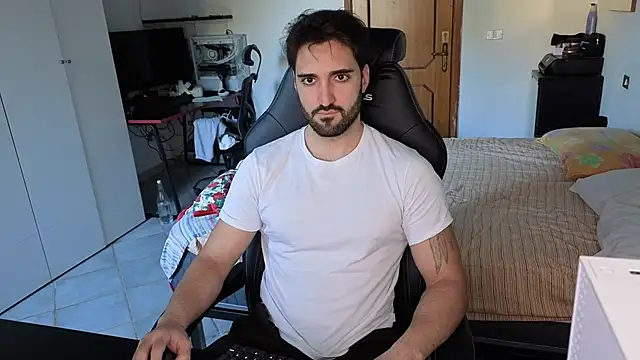 Al3xox02 online show from 02/21/26, 12:18