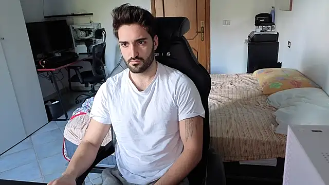 Al3xox02 online show from 02/25/26, 08:36