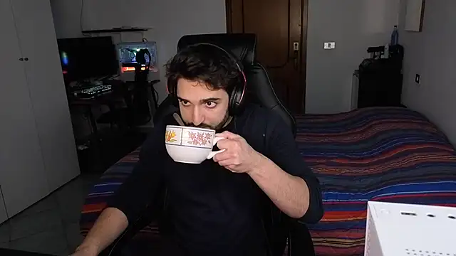 Al3xox02 online show from 03/01/26, 07:36