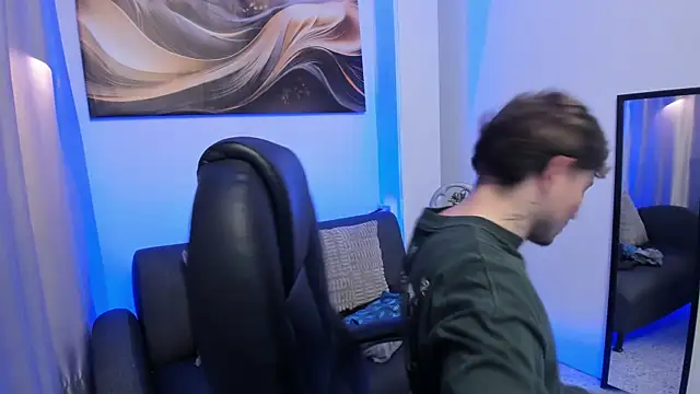 Leoo Miller online show from 02/15/26, 03:51