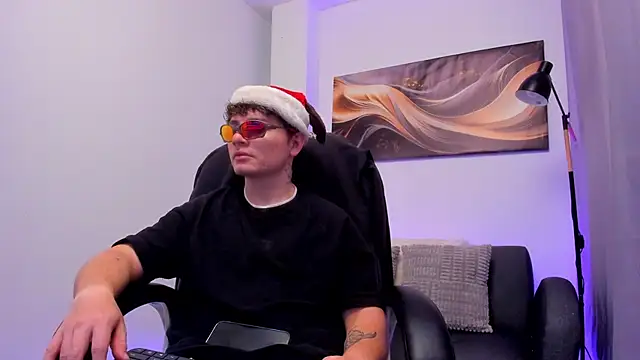 Leoo Miller online show from 12/05/25, 04:11