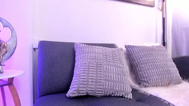 Leoo Miller online show from 11/16/25, 01:54