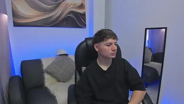 Leoo Miller online show from 01/18/26, 04:05