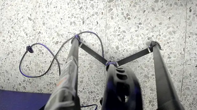 Leoo Miller online show from 11/27/25, 04:13