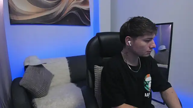 Leoo Miller online show from 02/07/26, 04:42