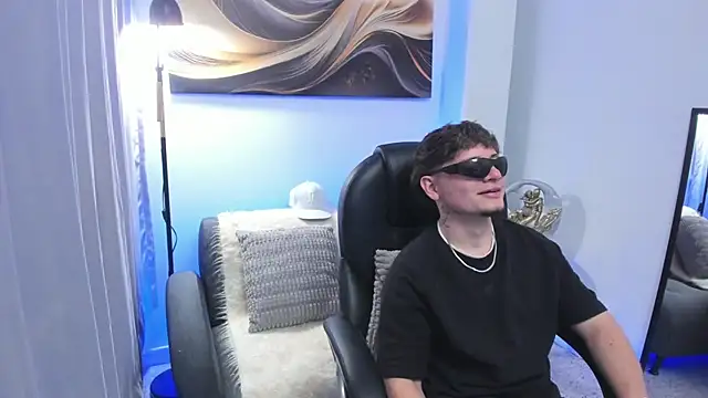 Leoo Miller online show from 01/10/26, 04:08