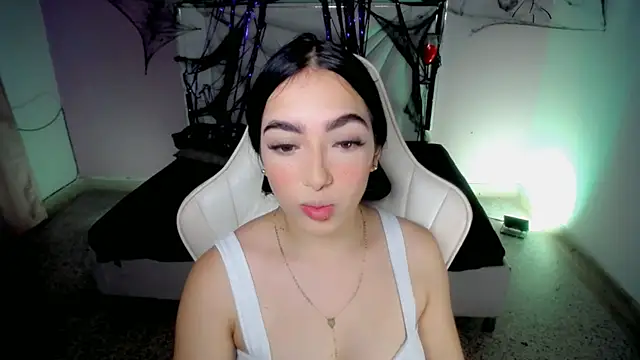 cielooo  online show from 10/28/25, 08:19