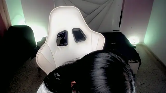 cielooo  online show from 11/13/25, 08:24