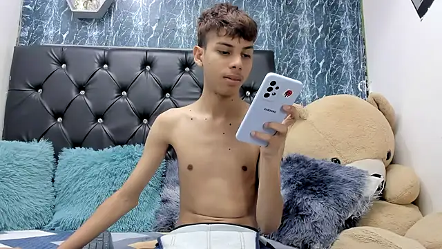 sexyboys cutex18 online show from 11/24/25, 08:20