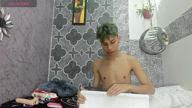 sexyboys cutex18 online show from 01/08/26, 09:10