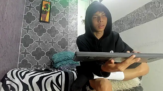 sexyboys cutex18 online show from 02/21/26, 12:45