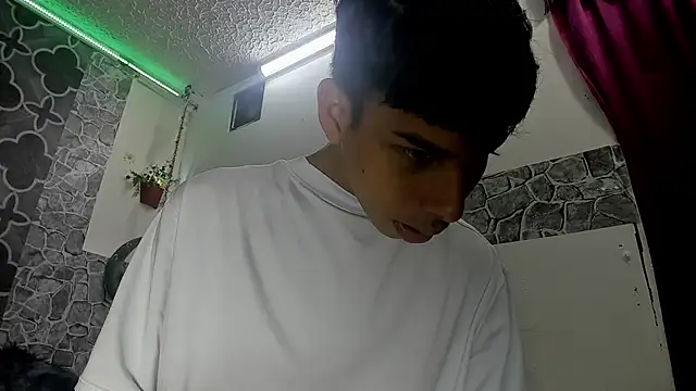 sexyboys cutex18 online show from 02/07/26, 08:50