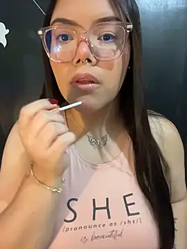 Snapshot of GabrielleMarsh1 chatting on 11/20/25, 02:56 GabrielleMarsh1 online show from 11/20/25, 02:56