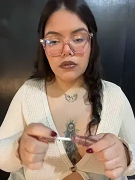 Snapshot of GabrielleMarsh1 chatting on 12/03/25, 02:45 GabrielleMarsh1 online show from 12/03/25, 02:45