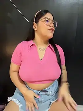 Snapshot of GabrielleMarsh1 chatting on 11/16/25, 02:38 GabrielleMarsh1 online show from 11/16/25, 02:38