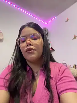 Snapshot of GabrielleMarsh1 chatting on 10/21/25, 01:27 GabrielleMarsh1 online show from 10/21/25, 01:27