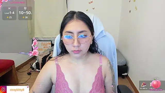 LoveLyy- online show from 11/19/25, 11:16