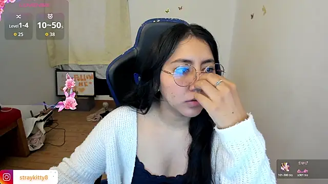 LoveLyy- online show from 02/16/26, 01:43