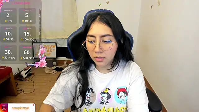 LoveLyy- online show from 02/06/26, 04:25