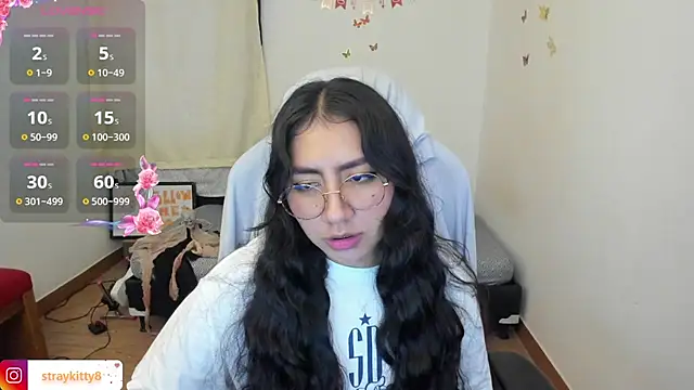 LoveLyy- online show from 11/10/25, 02:00