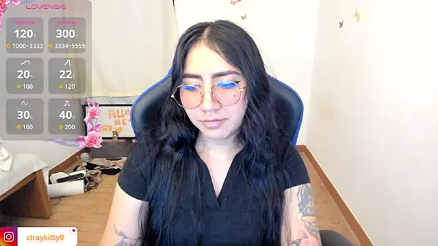 LoveLyy- online show from 05/13/26, 08:27