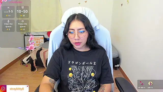 LoveLyy- online show from 10/12/25, 03:52