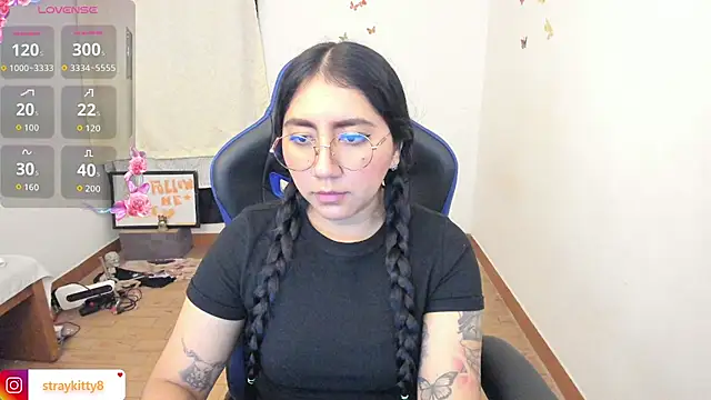 LoveLyy- online show from 07/03/26, 11:44