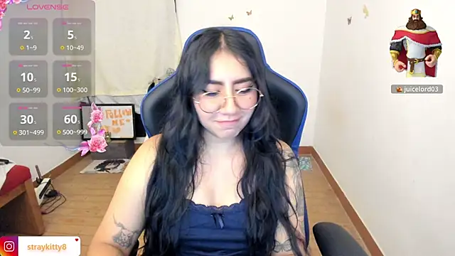 LoveLyy- online show from 04/09/26, 11:33